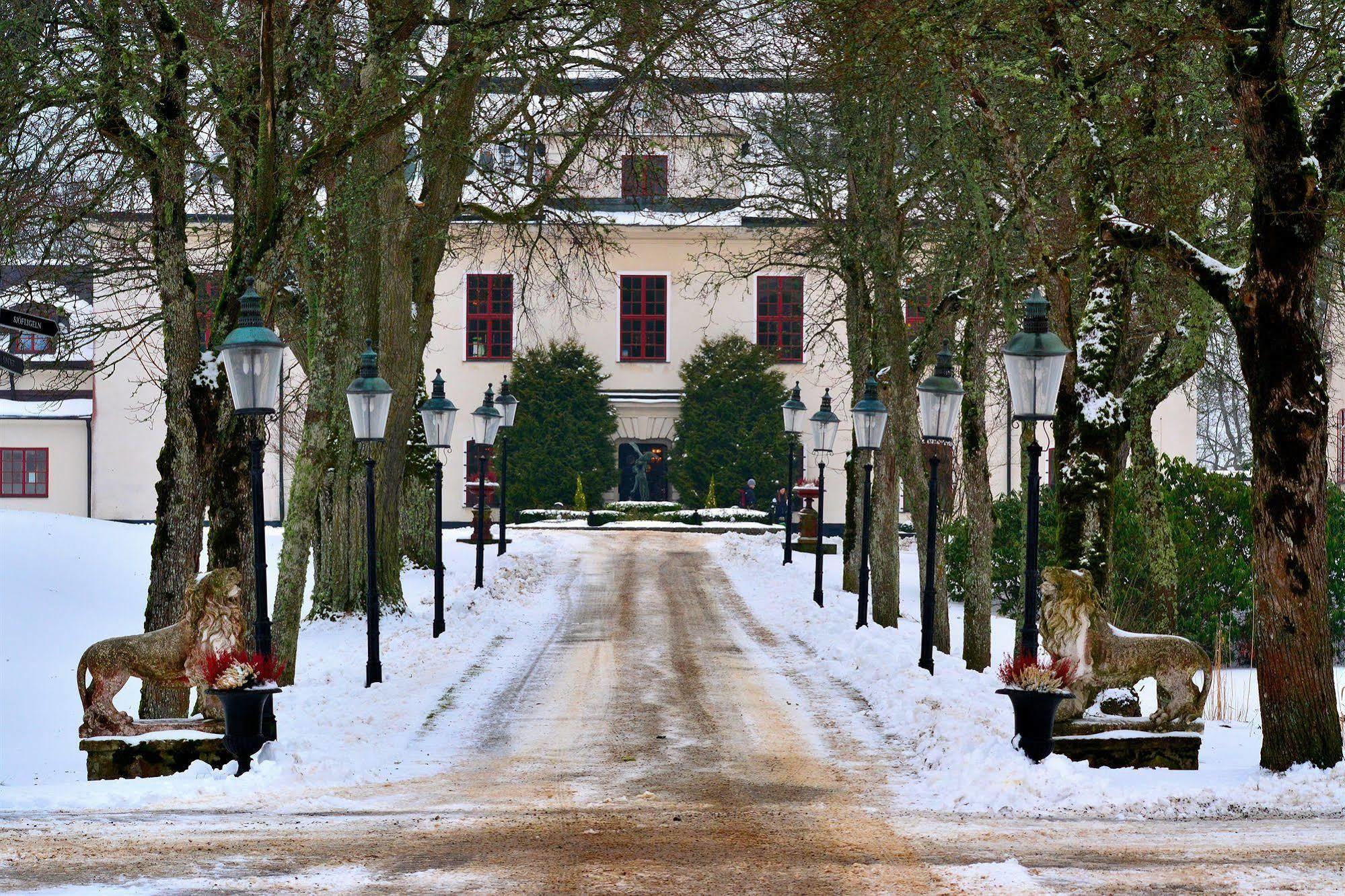 Haeringe Slott Hotel Musko Havsbad Bagian luar foto