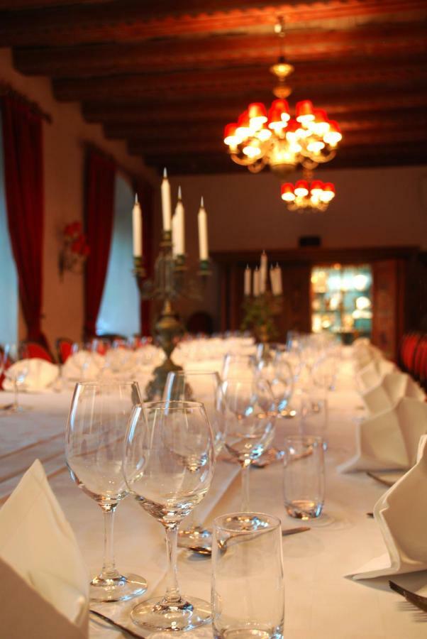 Haeringe Slott Hotel Musko Havsbad Bagian luar foto