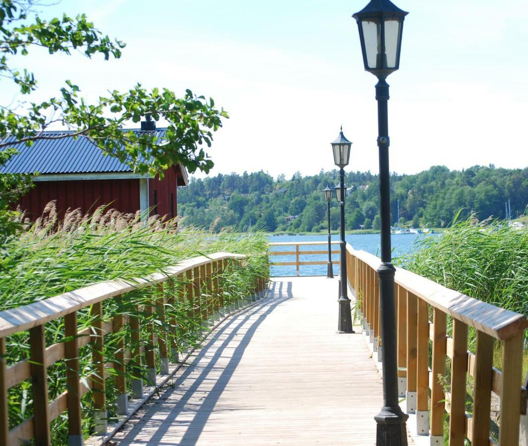 Haeringe Slott Hotel Musko Havsbad Bagian luar foto
