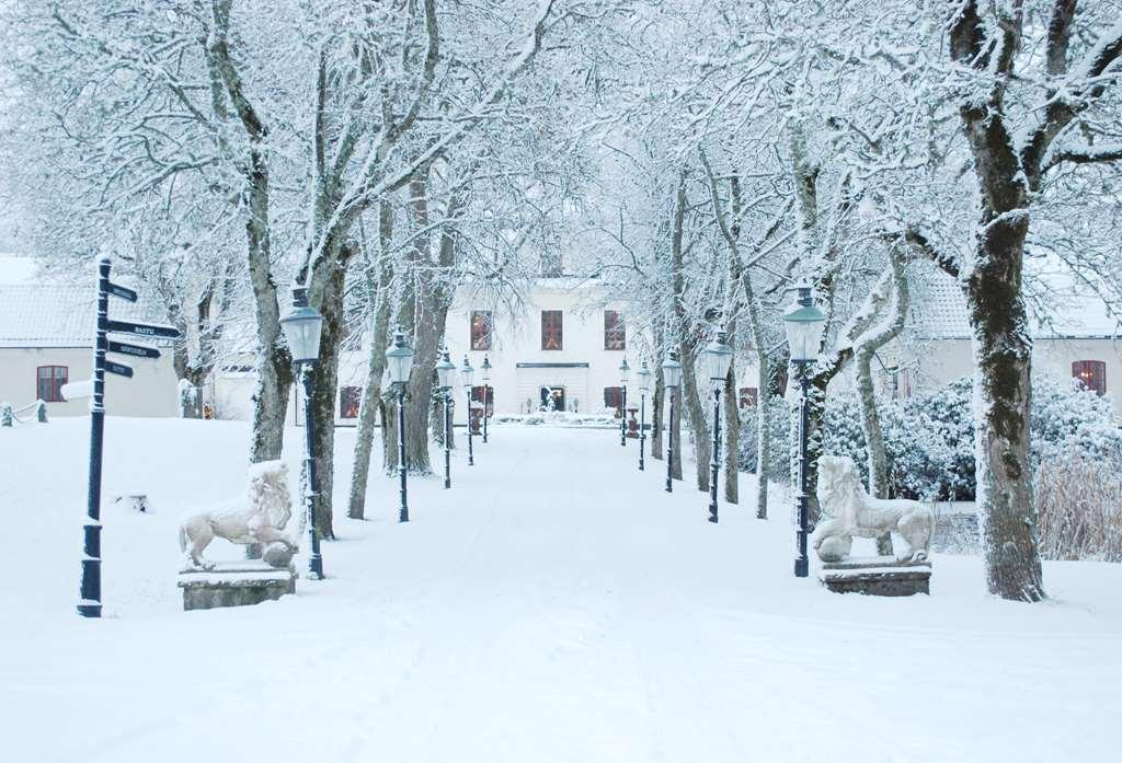 Haeringe Slott Hotel Musko Havsbad Bagian luar foto