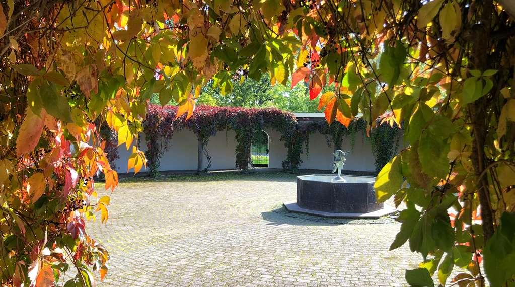 Haeringe Slott Hotel Musko Havsbad Bagian luar foto